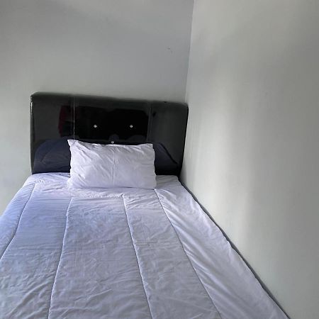 Khalisa Home Syariah Pontianak Exterior photo